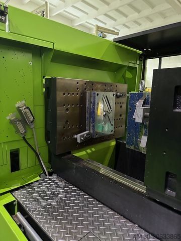 Injection molding machine Engel Victory 330/90