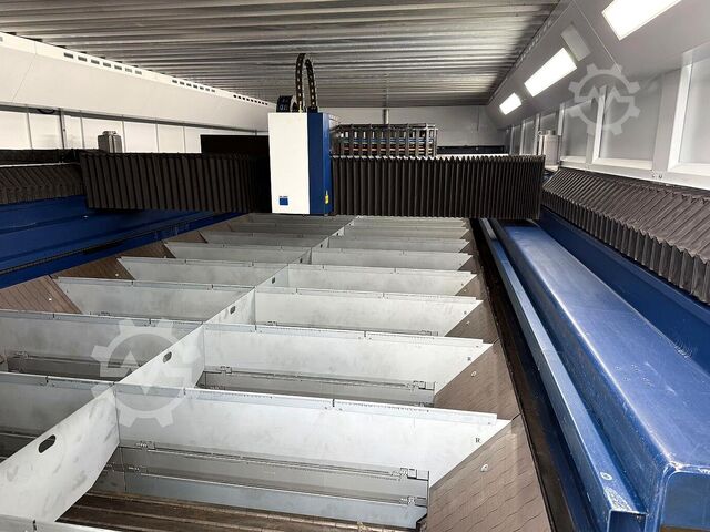 Laser cutting machine TRUMPF TruLaser 3060 fiber