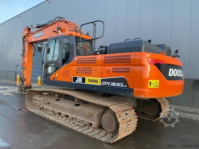 Crawler excavator Doosan DX 300 LC-7