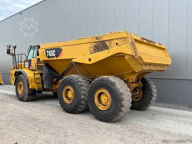 Muldenfahrzeug CAT 745 C