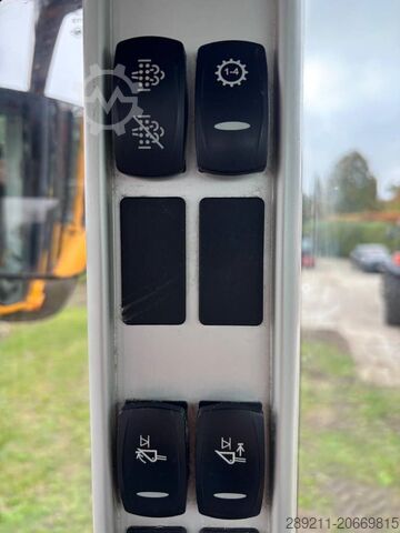 Radlader Volvo L 90 H (On Transport)