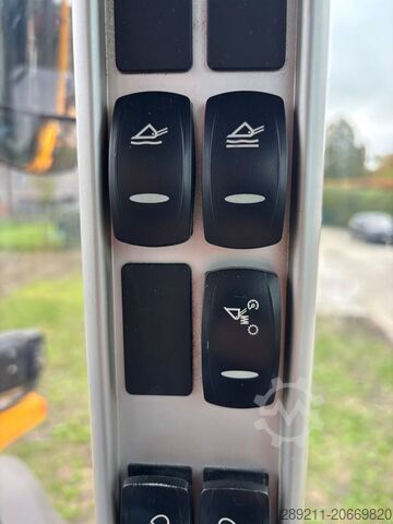 Radlader Volvo L 90 H (On Transport)