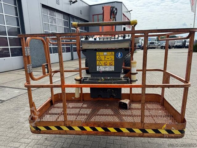 Gelenkteleskoparbeitsbühne JLG 800 AJ