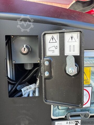 Gelenkteleskoparbeitsbühne Hinowa Lightlift 20.10