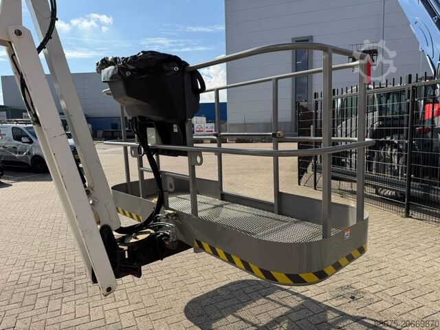 Gelenkteleskoparbeitsbühne Niftylift HR 28