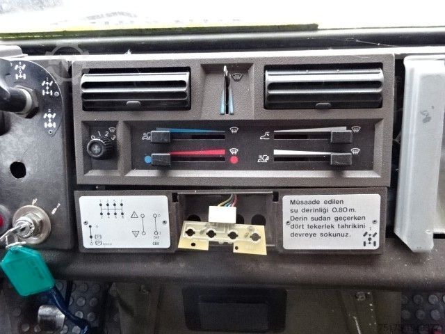 LKW mit Pritsche (offen) UNIMOG U 1300 L Turbo OM 366 Pritsche 4x4