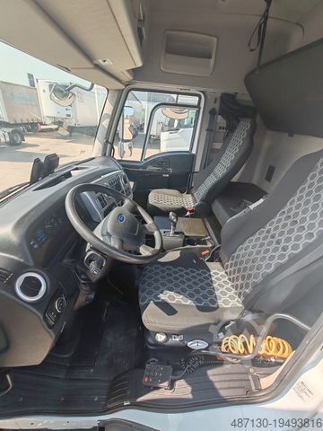 Standard tractor unit FORD 1848T