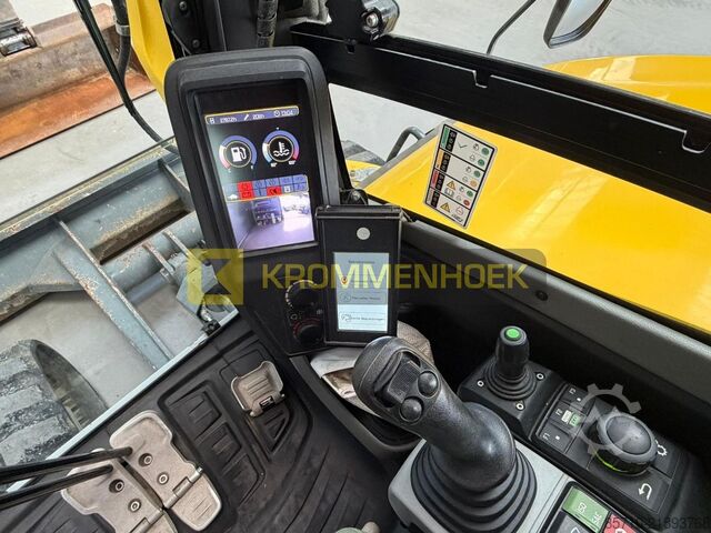 Midi excavator Wacker Neuson ET 90 Powertilt