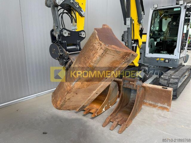 Midi excavator Wacker Neuson ET 90 Powertilt