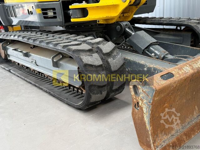 Midi excavator Wacker Neuson ET 90 Powertilt