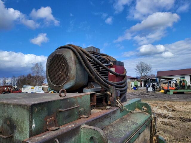 MEM multi-saw with a centering device MEM Maschinenbau 1mrf