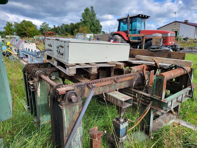 MEM multi-saw with a centering device MEM Maschinenbau 1mrf