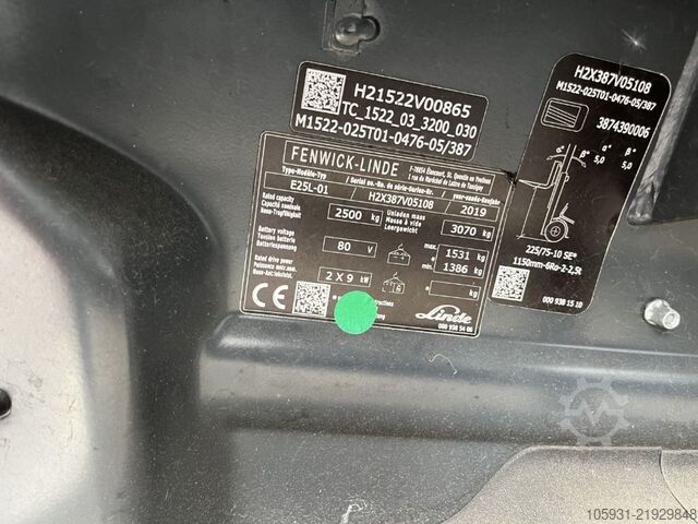 Electric 4-wheel forklift Linde E25L-01