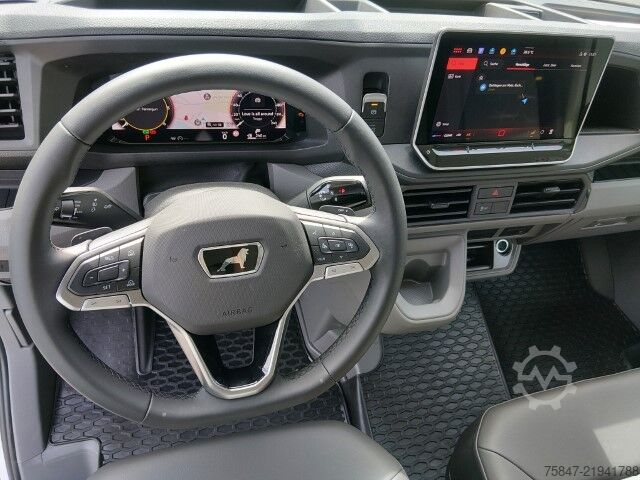 Transporter mit Koffer MAN TGE 3.180 Junge Koffer LBW Navi