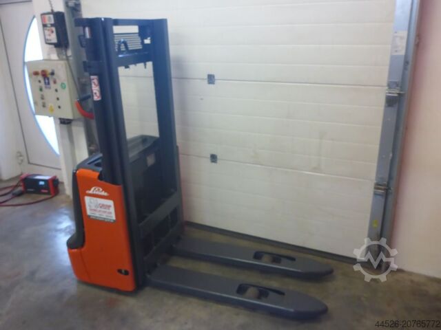 Hochhubwagen Linde L12