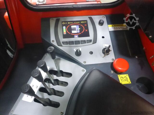 Vierwege Seitenstapler Combilift C4000ET