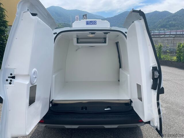 Refrigerator body van Nissan Townstar