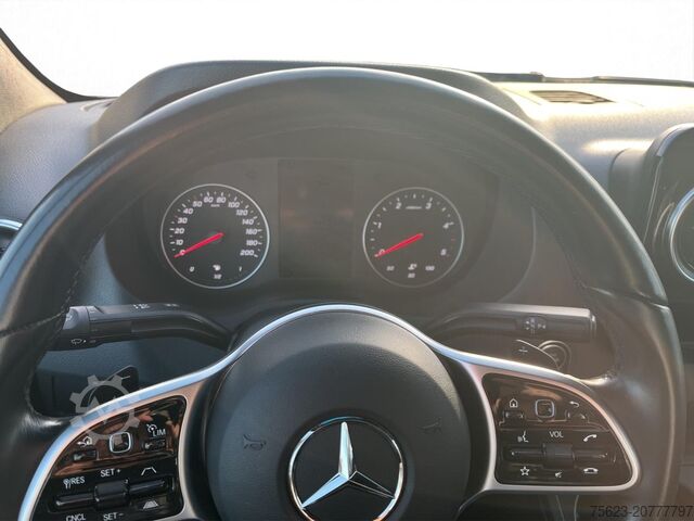 Kastenwagen Mercedes-Benz Sprinter 215 CDI Kasten Klima Distr. Sitzh. AHK ParkPaket