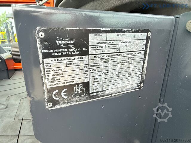 4-wheel forklift DOOSAN 70 / DUPLEX / FORK 2500MM / POSITIONER