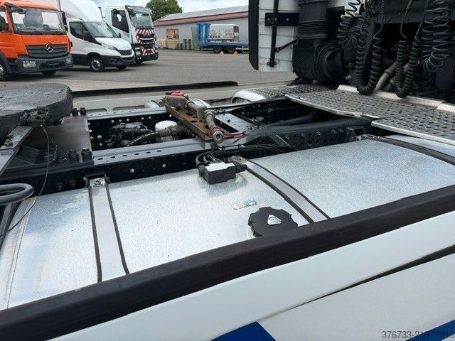 Standard tractor unit IVECO S-Way AS440S51T/FP Intarder ¤6D Schubbodenhydr.