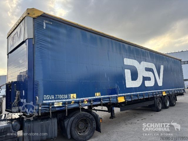 Open semitrailer with tarp Schmitz Cargobull Semitrailer Curtainsider Mega