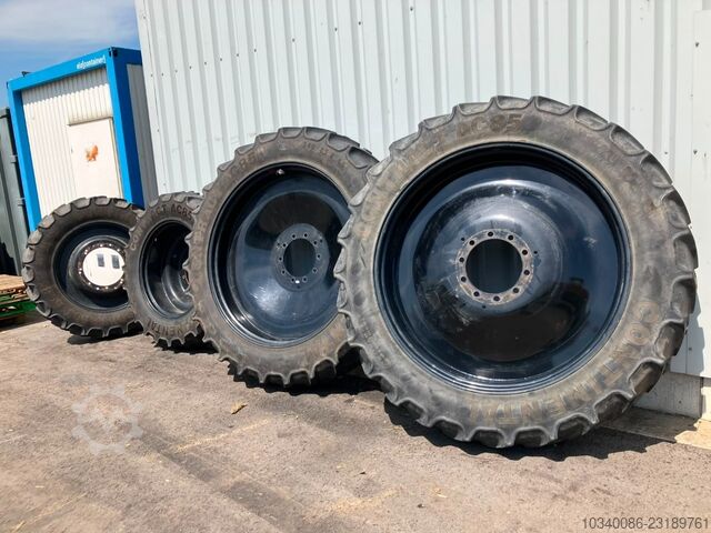 Continental New Holland NH T7.270, Pflegeräder, 320/90R32, 340/85R48, Spur 2,25 m Continental New Holland NH T7.270, Pflegeräder, 320/