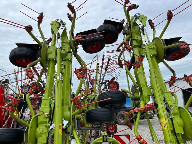 CLAAS VOLTO 1100, Vorgewendeaushebung CLAAS VOLTO 1100, Vorgewendeaushebung