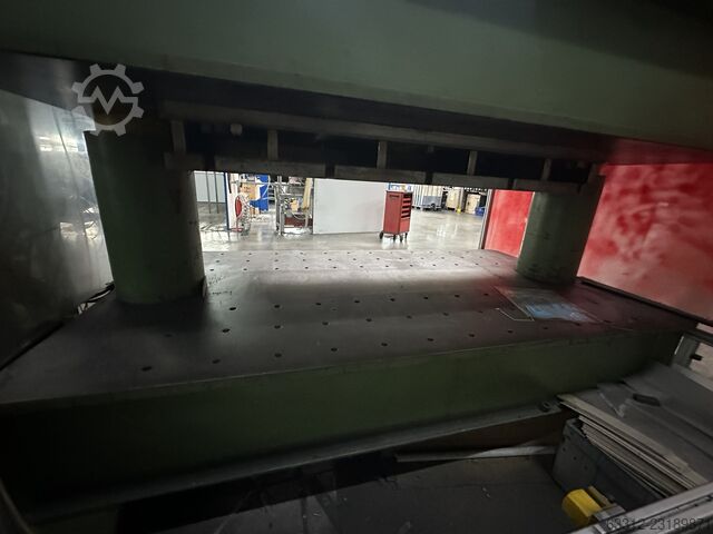 Sub-piston press Läpple TV1600-50