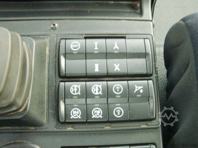 Dreiseitenkipper LKW Mercedes-Benz Unimog U 423