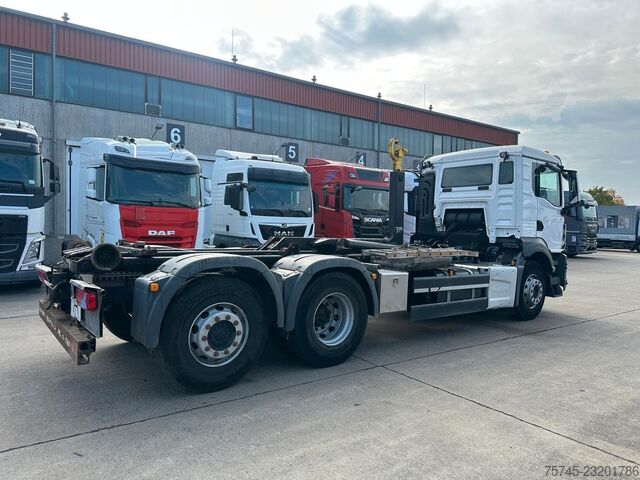 Abrollkipper MAN TGS 26.470 * HYVA * ACC * LENK-LIFT * 6X2 * TÜV