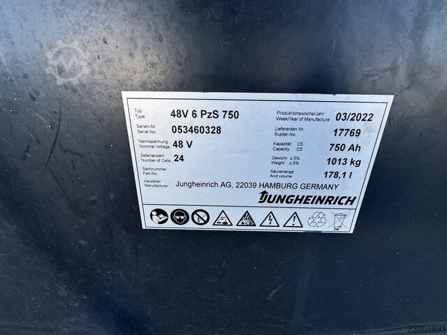 Electric - 4 wheels Jungheinrich EFG320 + Ladegerät 3753--EK