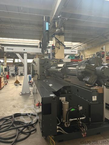 Spritzgießmaschine Sumitomi Demag Systec 350/720-2300