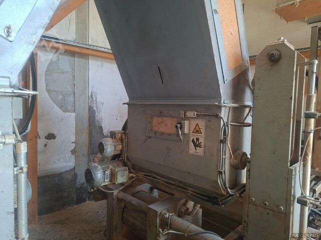 2x Brikettierpresse MALISZ RB440 mit Einfülltrichter Malisz RB440