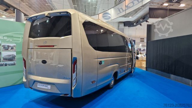Kleinbus IVECO Daily 70 Vorlauffahrzeug Ferqui Sunrise 2,5 m B