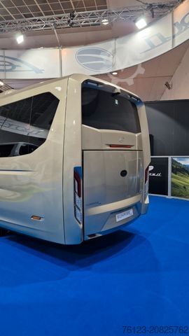 Kleinbus IVECO Daily 70 Vorlauffahrzeug Ferqui Sunrise 2,5 m B