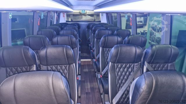 Kleinbus IVECO Daily 70 Vorlauffahrzeug Ferqui Sunrise 2,5 m B