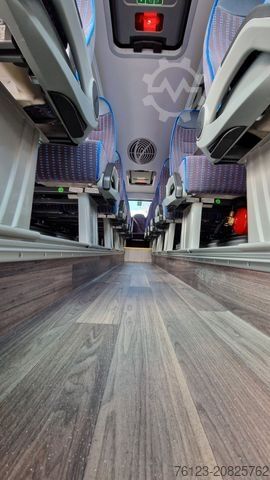 Kleinbus IVECO Daily 70 Vorlauffahrzeug Ferqui Sunrise 2,5 m B