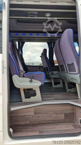 Kleinbus IVECO Daily 70 Vorlauffahrzeug Ferqui Sunrise 2,5 m B