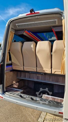 Kleinbus MERCEDES-BENZ 519 und 517 Glasdach XXL 20 Sitze Stock