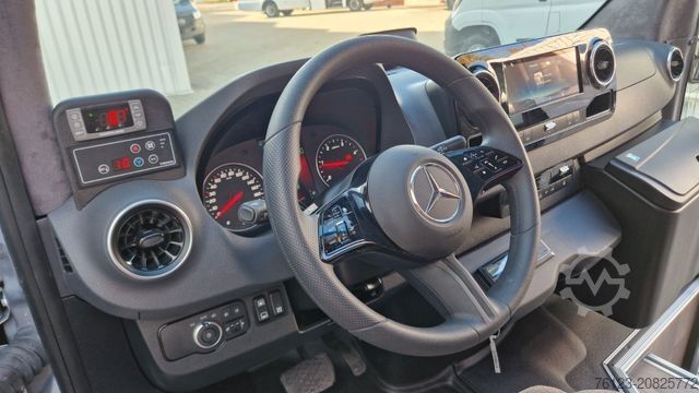 Kleinbus MERCEDES-BENZ 519 und 517 Glasdach XXL 20 Sitze Stock