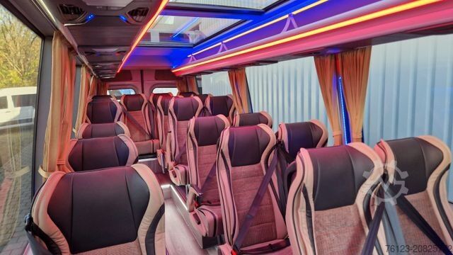 Kleinbus MERCEDES-BENZ 519 und 517 Glasdach XXL 20 Sitze Stock