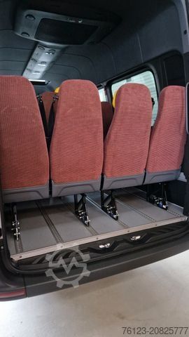 Kleinbus MERCEDES-BENZ Sprinter Lord Light 22 Sitzer 5 x Lagerfahrzeug