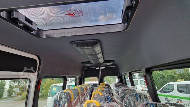 Kleinbus MERCEDES-BENZ Sprinter Lord Light 22 Sitzer 5 x Lagerfahrzeug