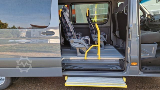 Kleinbus MERCEDES-BENZ Sprinter Lord Light 22 Sitzer 5 x Lagerfahrzeug