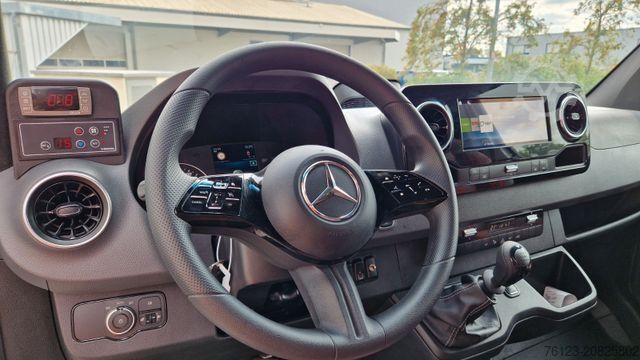 Kleinbus MERCEDES-BENZ 515 Sprinter 22 Schlafsessel Vorlauffahrzeug 2x