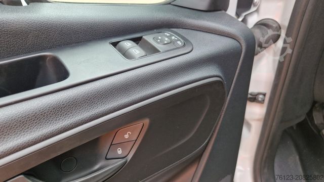 Kleinbus MERCEDES-BENZ 515 Sprinter 22 Schlafsessel Vorlauffahrzeug 2x