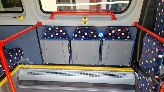 Kleinbus MERCEDES-BENZ 517 / 515 Frontniederflur mit Ada Systeme