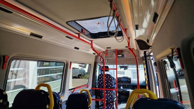 Kleinbus MERCEDES-BENZ 517 / 515 Frontniederflur mit Ada Systeme