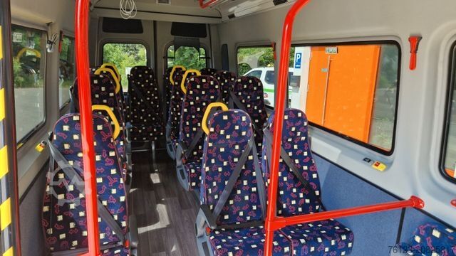 Kleinbus MERCEDES-BENZ 517 / 515 Frontniederflur mit Ada Systeme