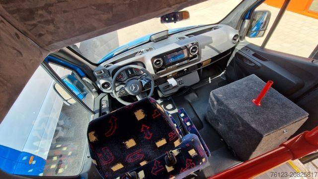 Kleinbus MERCEDES-BENZ 517 / 515 Frontniederflur mit Ada Systeme